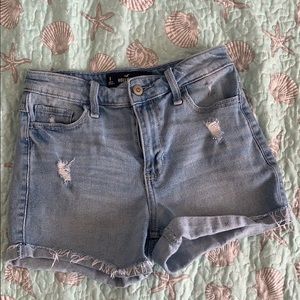 Hollister size 1 light wash denim shorts